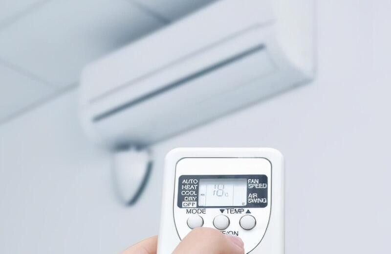 空調(diào)控制器：從“手動開關(guān)”到“智能管家”的進(jìn)化革命